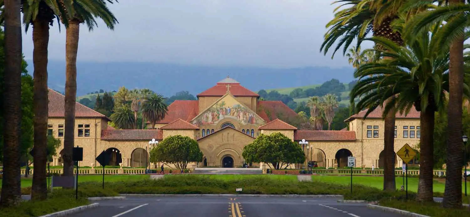 STANFORD ÜNİVERSİTESİ (STANFORD UNIVERSITY)