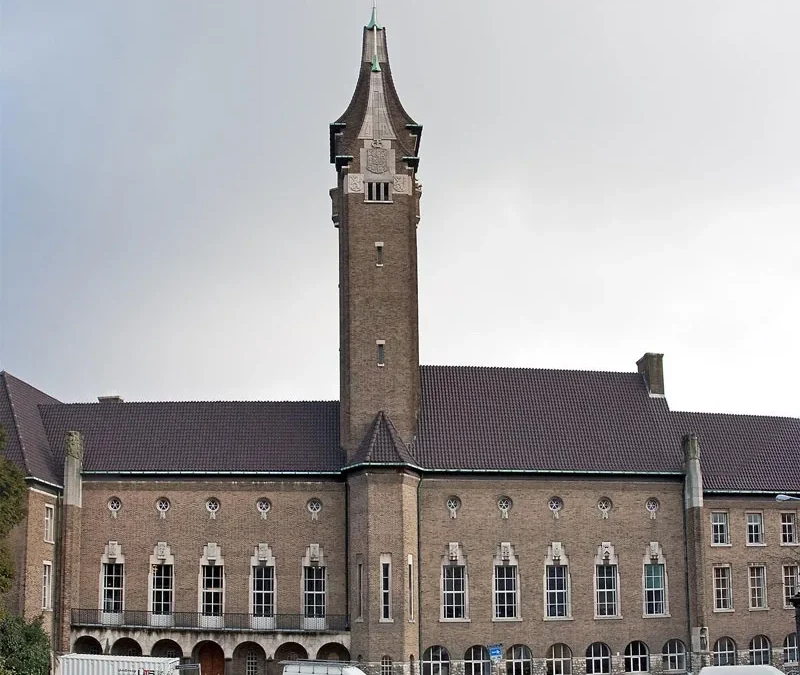 MAASTRICHT ÜNİVERSİTESİ